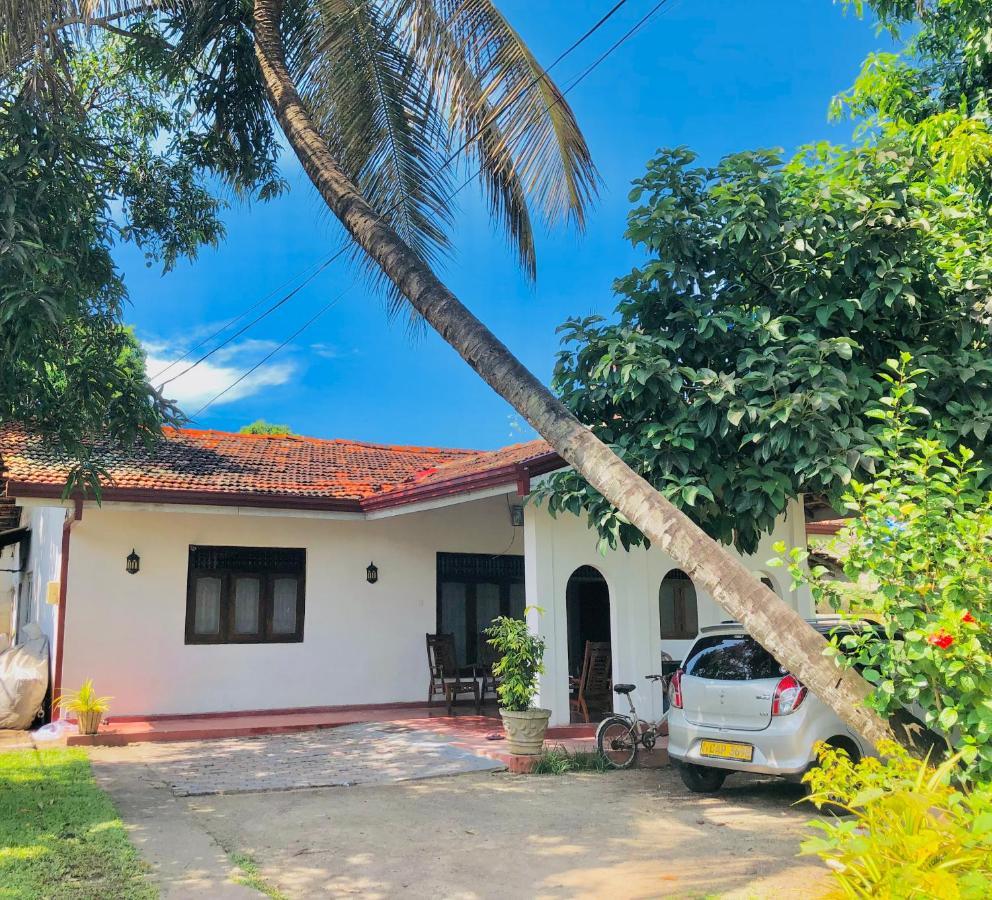 Villa 163 Negombo Eksteriør bilde